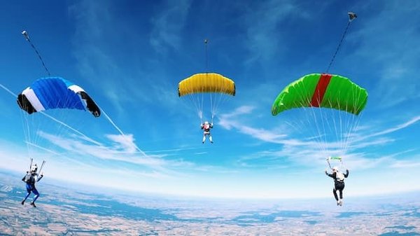 Les meilleurs endroits pour faire du parachutisme et du saut en parachute